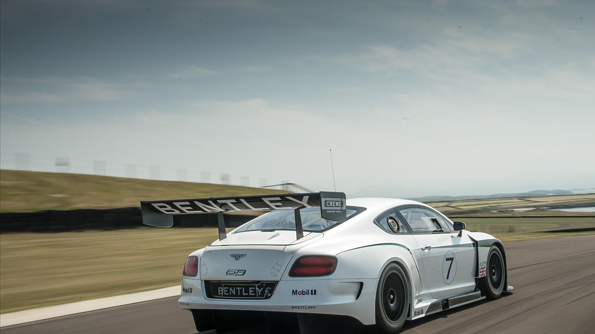 NBA裁判新规：对过去争议判罚的优化措施，nba裁判决定比赛