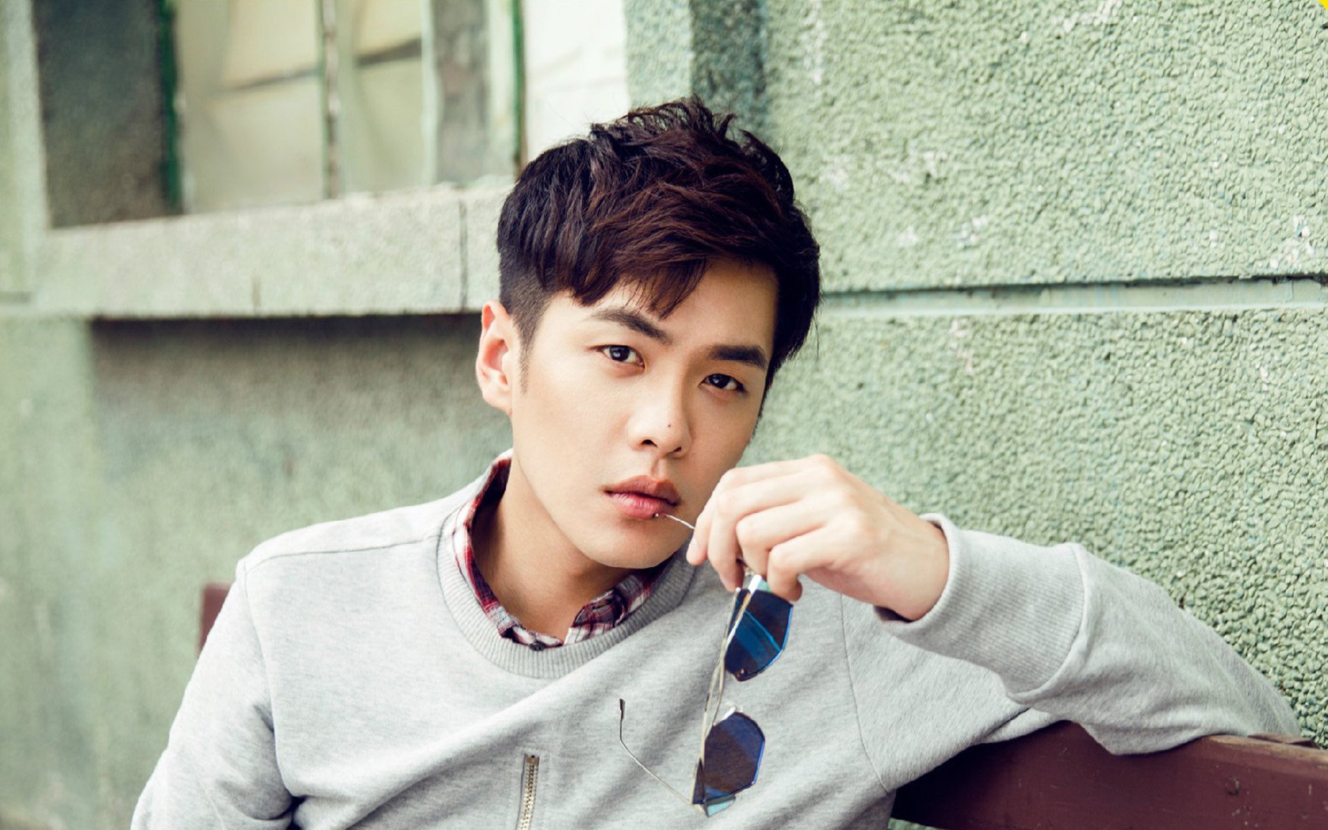 “中超联赛激烈竞争，排名不断变动”，中超联赛最新排名