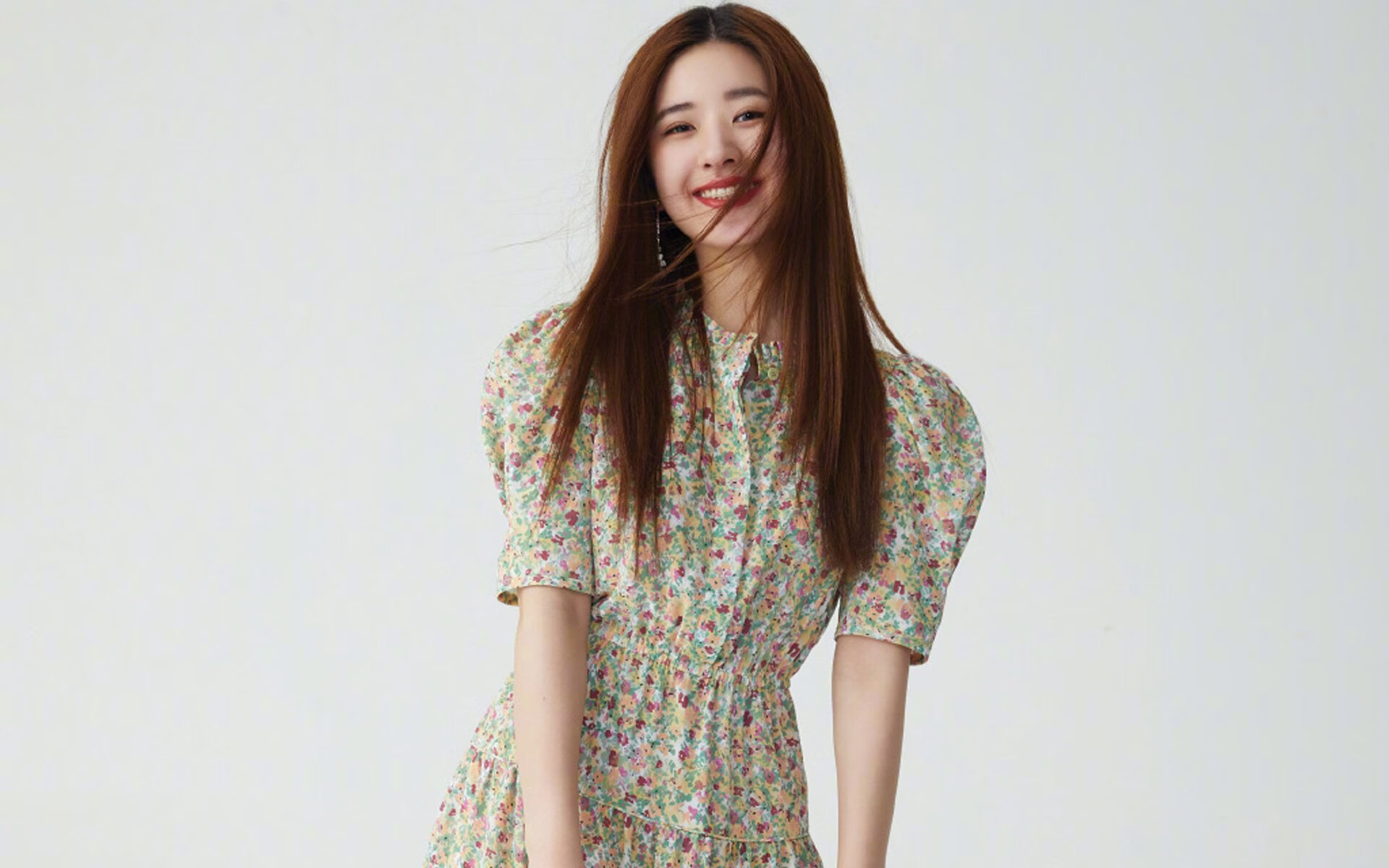 足球裁判引入智能辅助判罚技术，提升公平性，足球裁判引入智能辅助判罚技术,提升公平性的方法