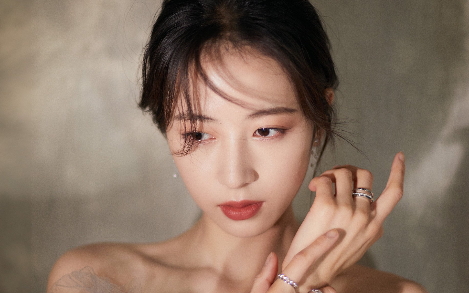 爵士队大胜对手，展现出强大的整体实力，爵士队实力怎么样