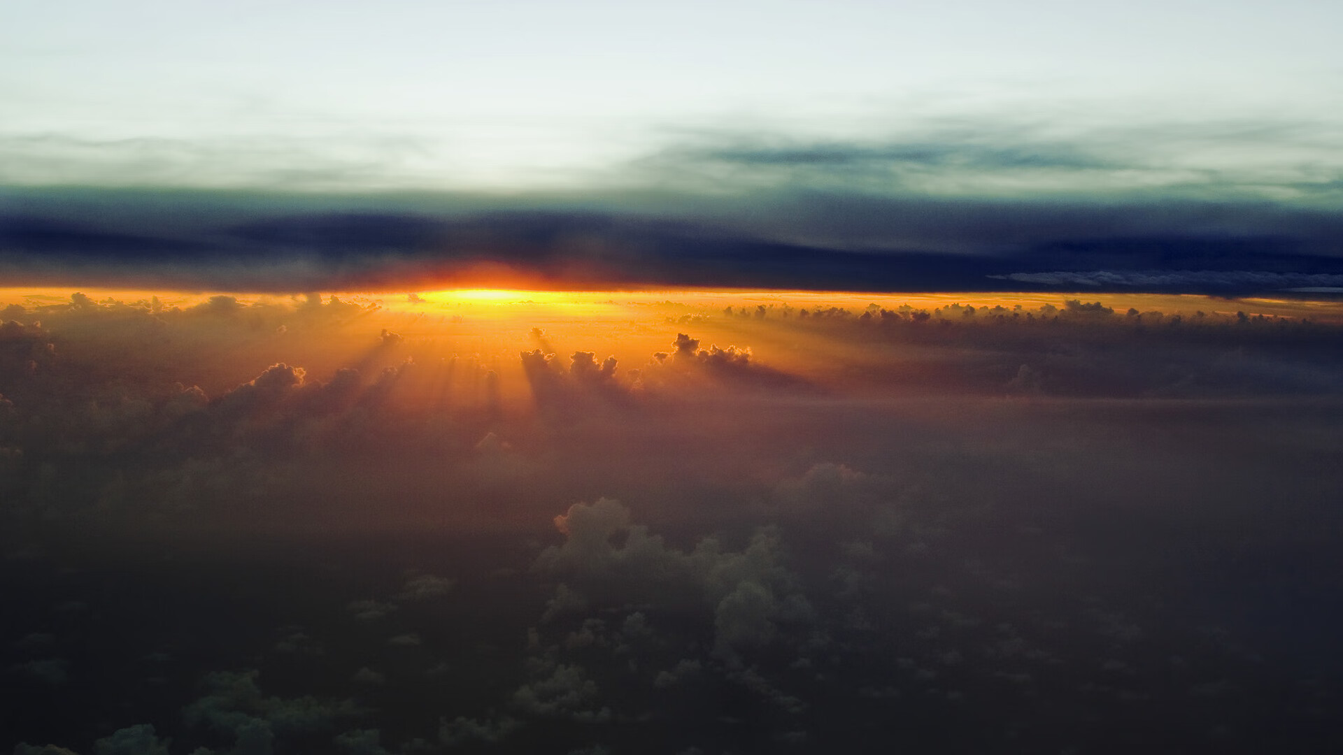 世界青年击剑赛中国队夺得多枚金银牌，全国青年击剑锦标赛冠军